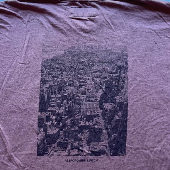 Abercrombie & Fitch Men's XL Pink NYC Skyline Graphic Relaxed Fit Soft Tee - Picture 5 of 6